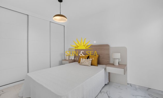 Alquiler a largo plazo - Villa / Semi separado - Rojales - La Marquesa Golf