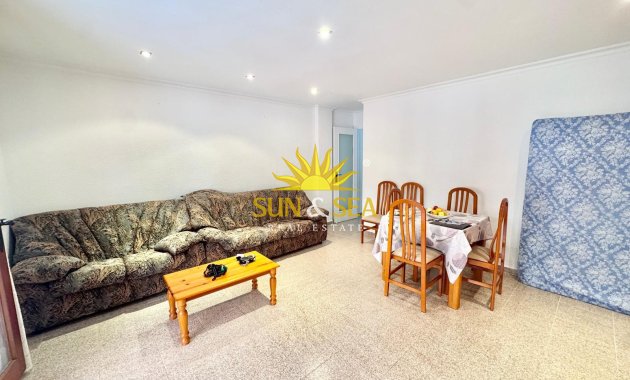 Alquiler a largo plazo - Apartamento - Torrevieja - Playa del Acequión
