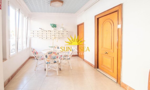 Wiederverkauf - Wohnung - Torrevieja - Acequion