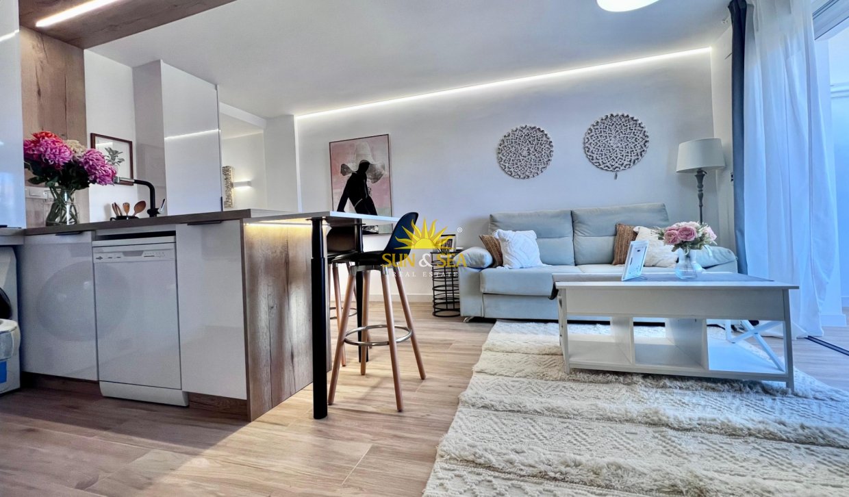 Wiederverkauf - Wohnung - Torrevieja - Punta prima