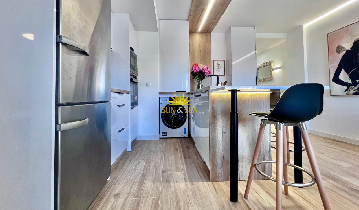Wiederverkauf - Wohnung - Torrevieja - Punta prima