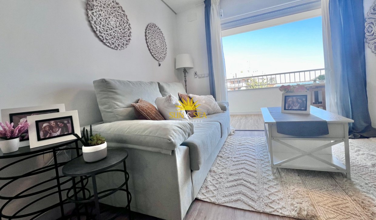 Wiederverkauf - Wohnung - Torrevieja - Punta prima