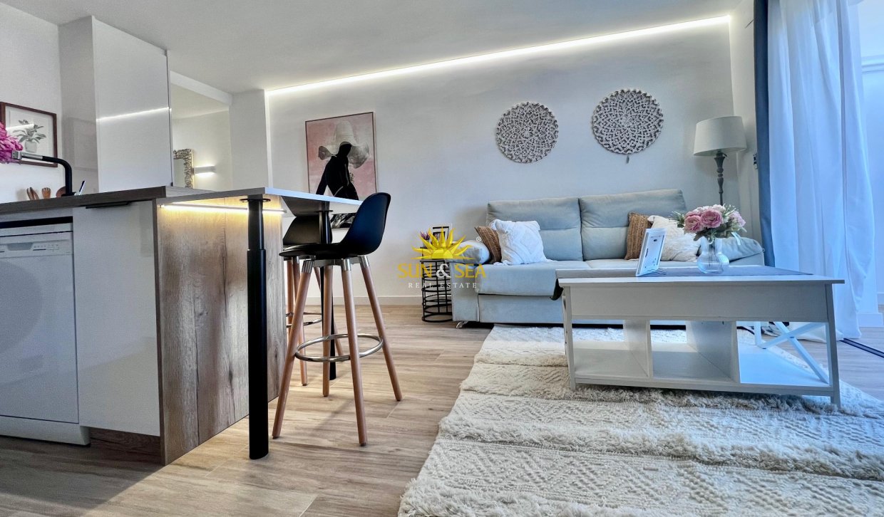 Wiederverkauf - Wohnung - Torrevieja - Punta prima