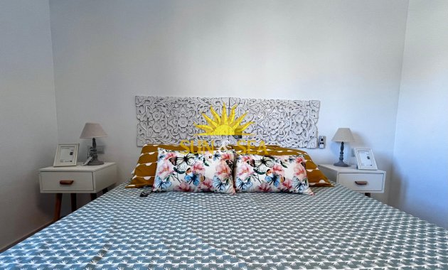 Wiederverkauf - Wohnung - Torrevieja - Punta prima