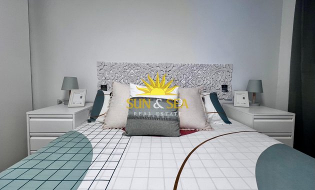 Wiederverkauf - Wohnung - Torrevieja - Punta prima