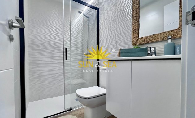 Wiederverkauf - Wohnung - Torrevieja - Punta prima