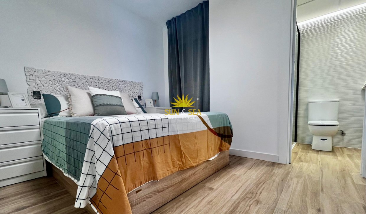 Wiederverkauf - Wohnung - Torrevieja - Punta prima