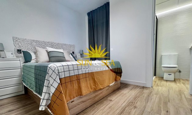 Wiederverkauf - Wohnung - Torrevieja - Punta prima