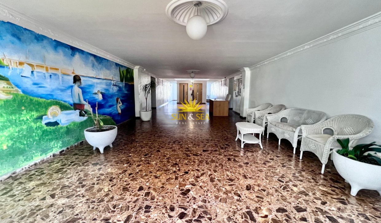 Wiederverkauf - Wohnung - Torrevieja - Punta prima