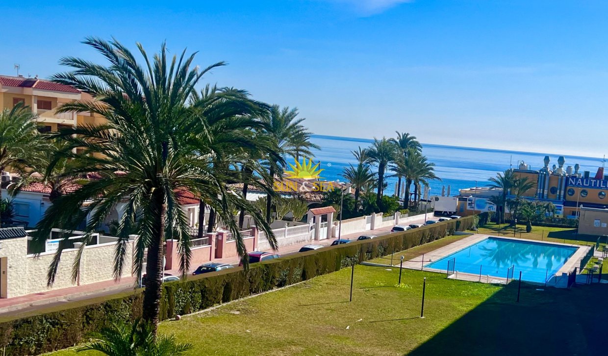 Wiederverkauf - Wohnung - Torrevieja - Punta prima