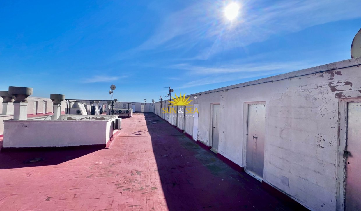 Wiederverkauf - Wohnung - Torrevieja - Punta prima