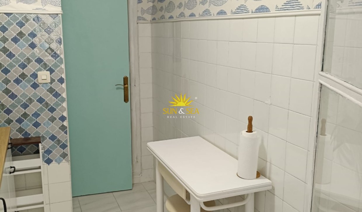 Kurzzeit-Vermietung - Wohnung - Benidorm