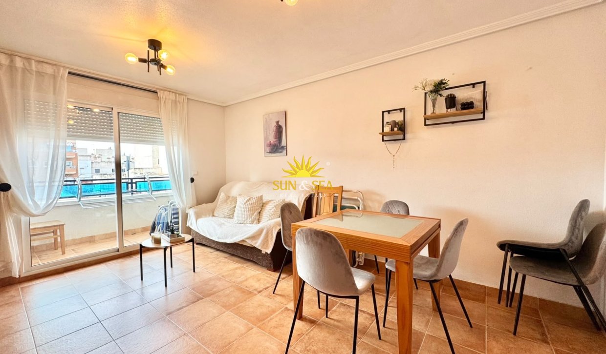 Langfristige Vermietung - Wohnung - Torrevieja - Centro