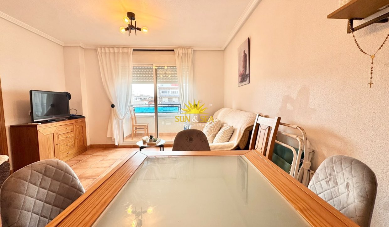 Langfristige Vermietung - Wohnung - Torrevieja - Centro