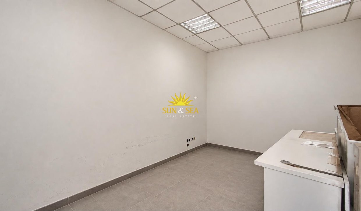 Herverkoop - Commercieel - Torrevieja - torrevieja