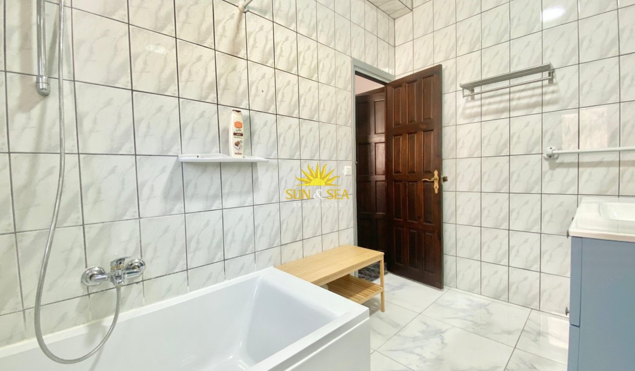 Kurzzeit-Vermietung - Freistehende Villa - Finestrat - Cala de Finestrat