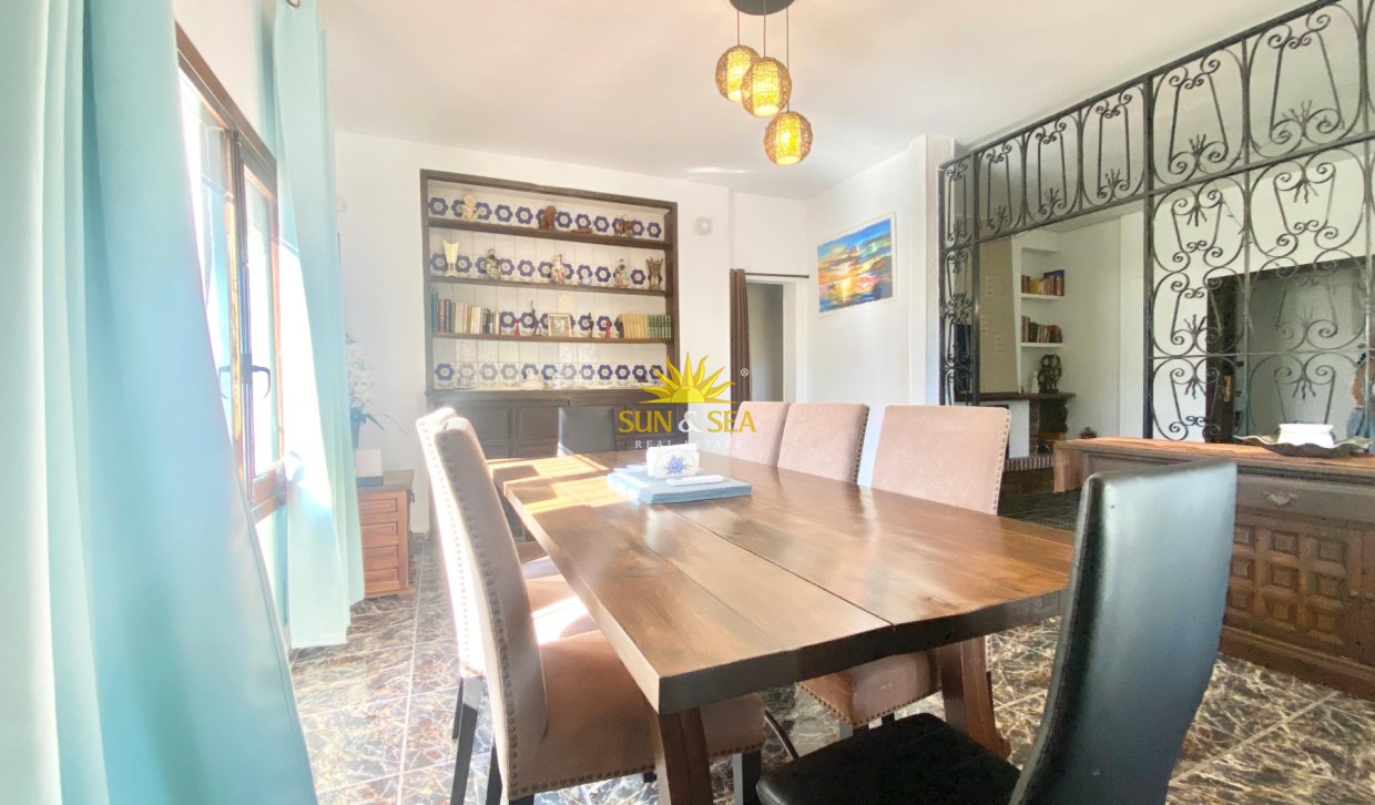 Kurzzeit-Vermietung - Freistehende Villa - Finestrat - Cala de Finestrat