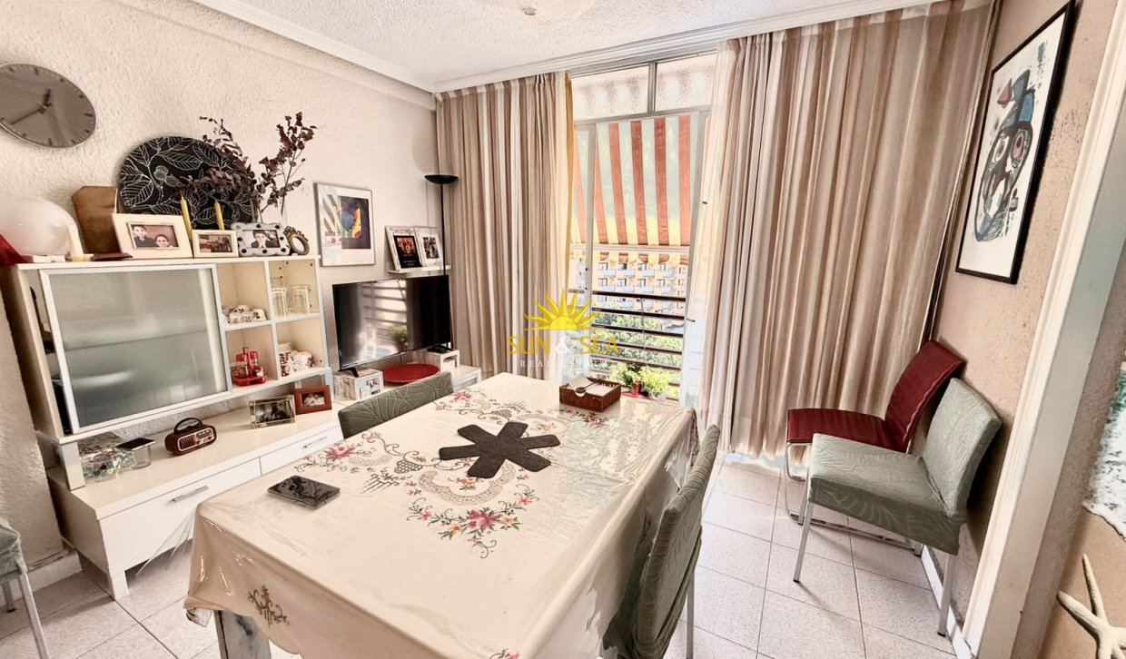 Kurzzeit-Vermietung - Wohnung - Benidorm
