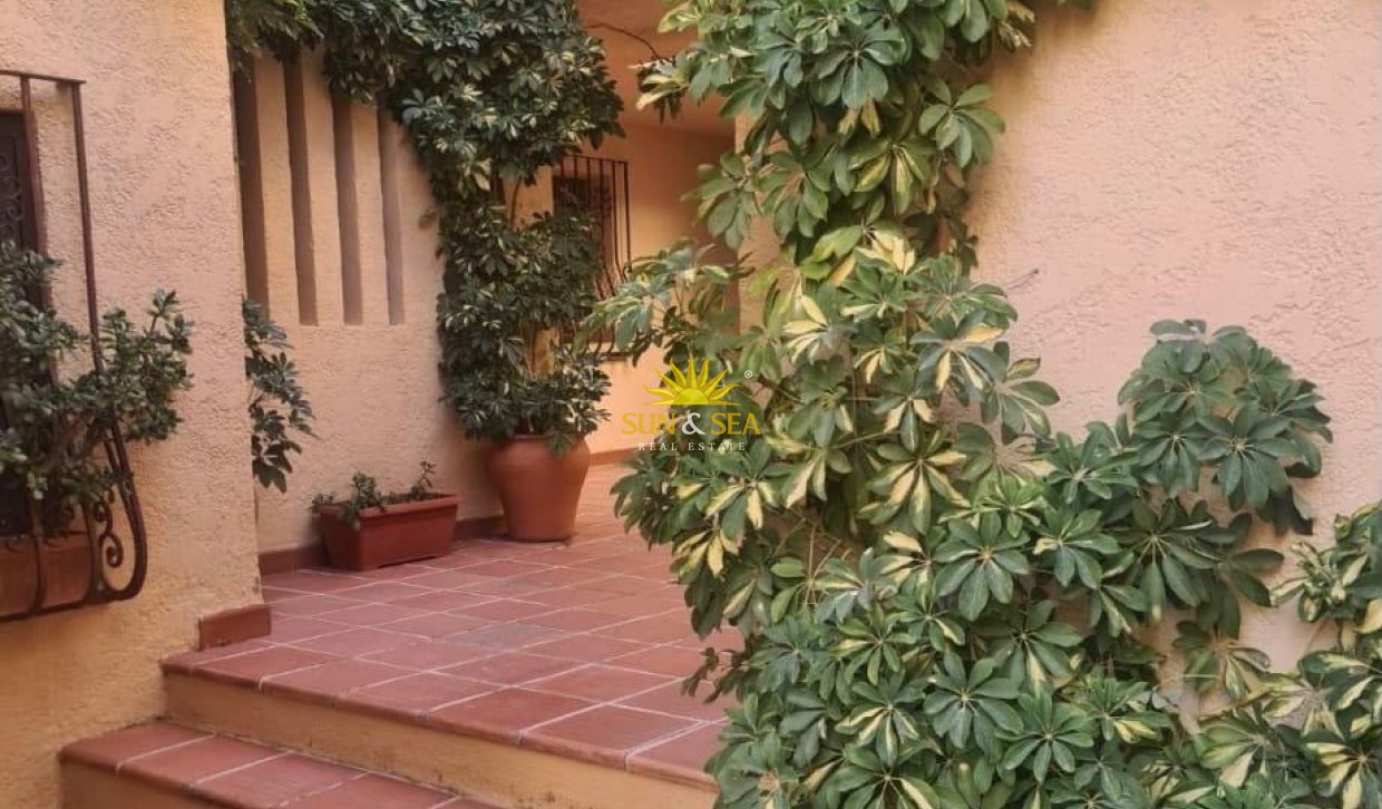 Langfristige Vermietung - Wohnung - Altea