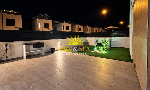 Kurzzeit-Vermietung - Villa - Orihuela Costa - Villamartín