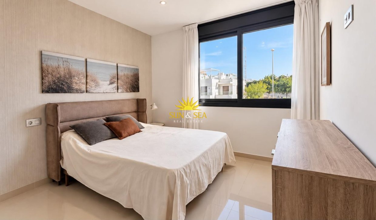 Kurzzeit-Vermietung - Villa - Orihuela Costa - Villamartín