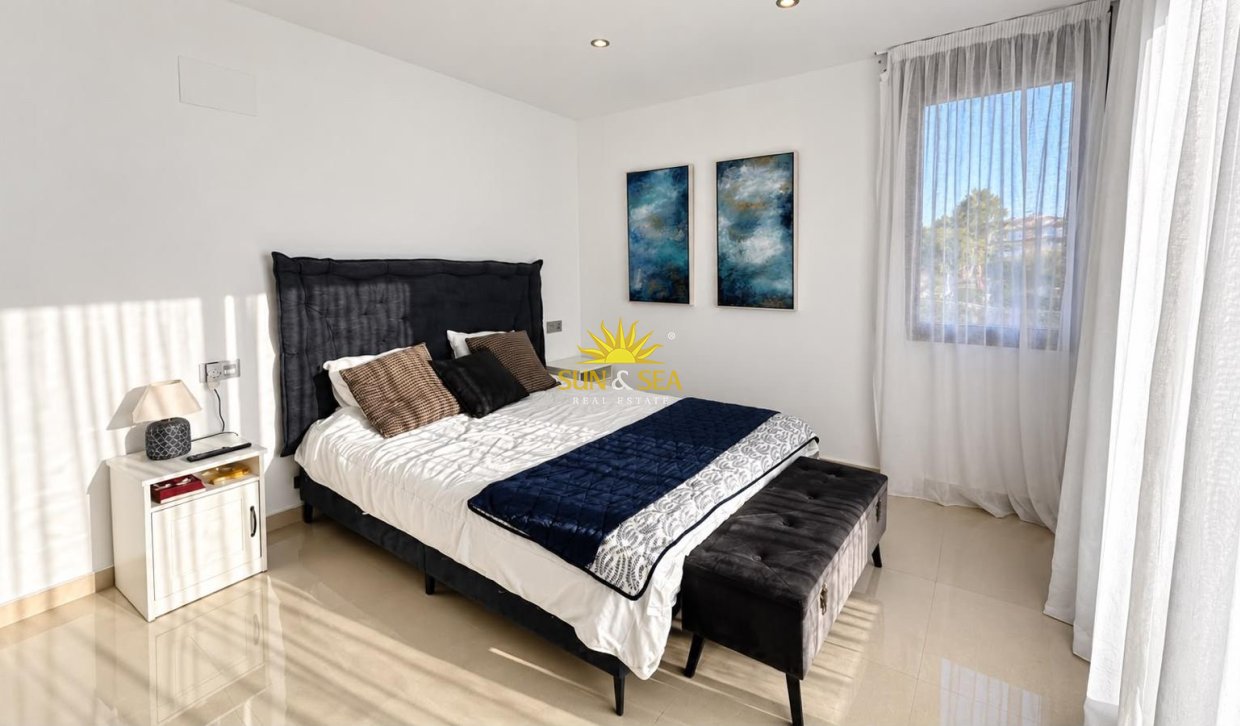 Kurzzeit-Vermietung - Villa - Orihuela Costa - Villamartín