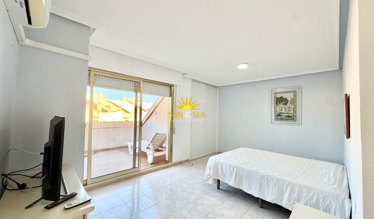 Long Term Rental - Penthouse - Torrevieja - Playa de El Cura