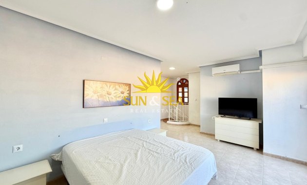 Long Term Rental - Penthouse - Torrevieja - Playa de El Cura