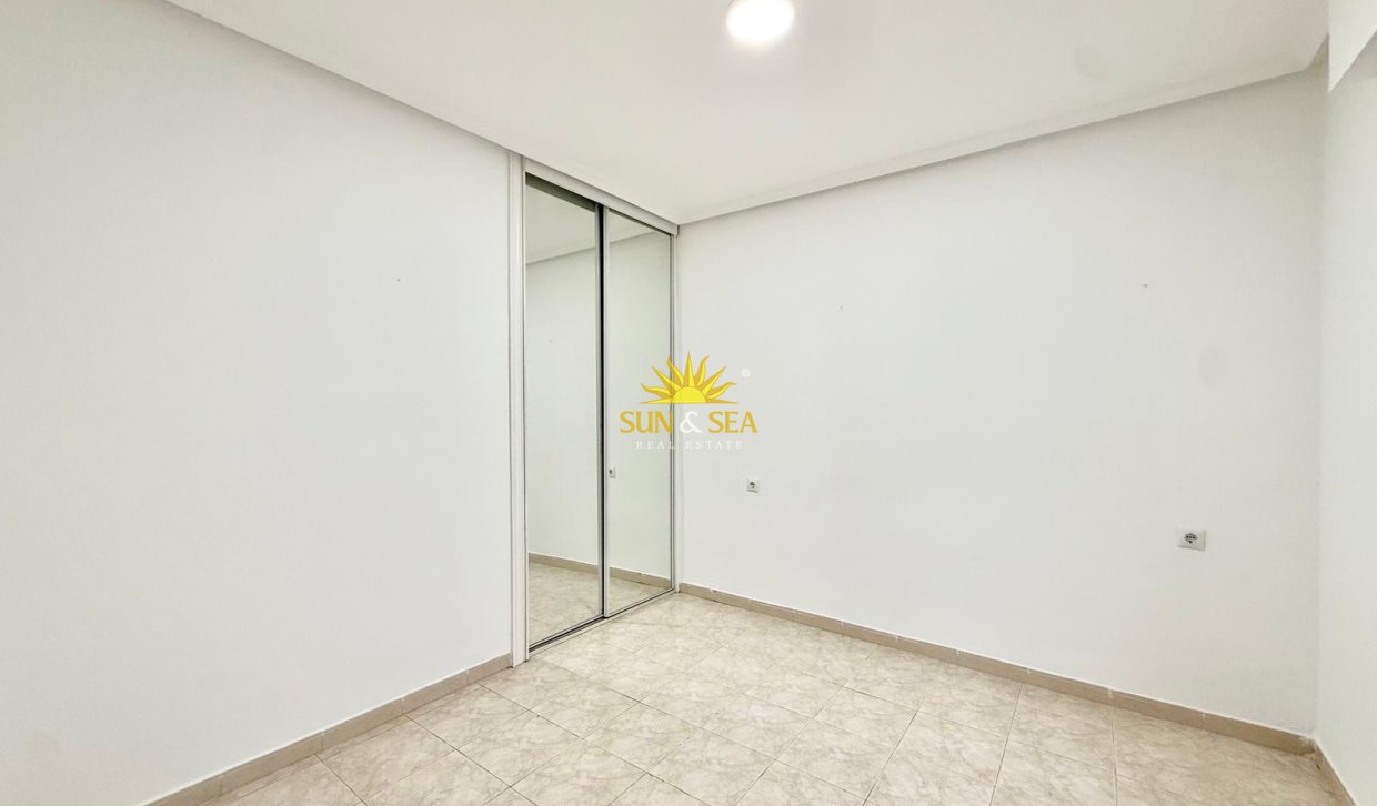 Long Term Rental - Penthouse - Torrevieja - Playa de El Cura