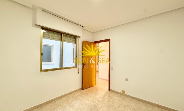 Long Term Rental - Penthouse - Torrevieja - Playa de El Cura