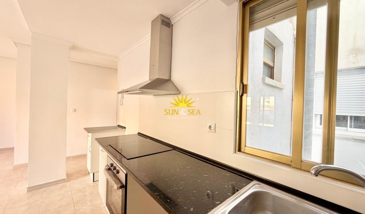 Long Term Rental - Penthouse - Torrevieja - Playa de El Cura