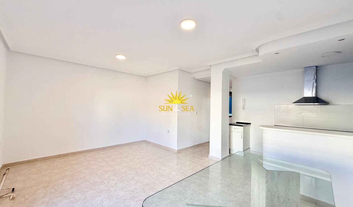 Long Term Rental - Penthouse - Torrevieja - Playa de El Cura