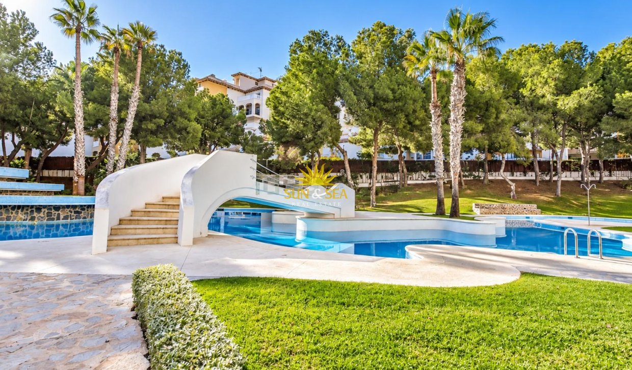 Wiederverkauf - Wohnung - Orihuela Costa - Altos de Campoamor