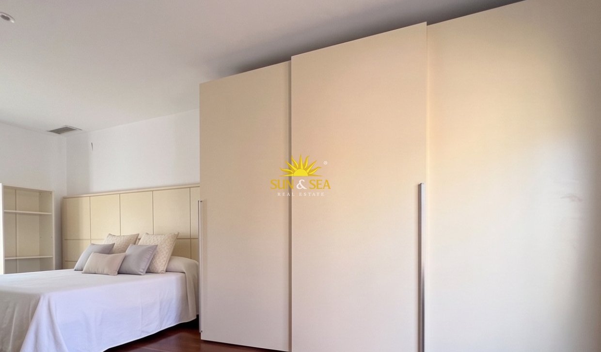 Long Term Rental - Villa - Elche