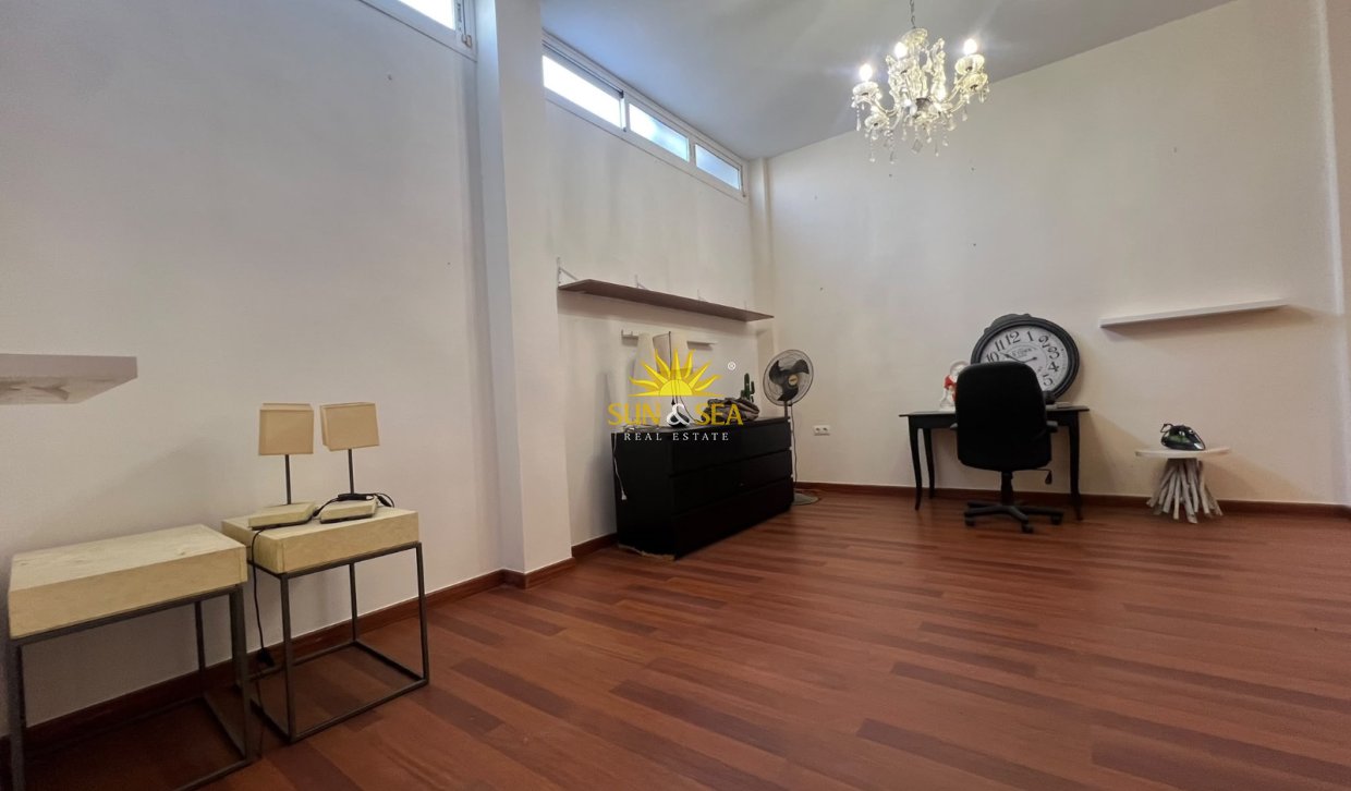 Long Term Rental - Villa - Elche