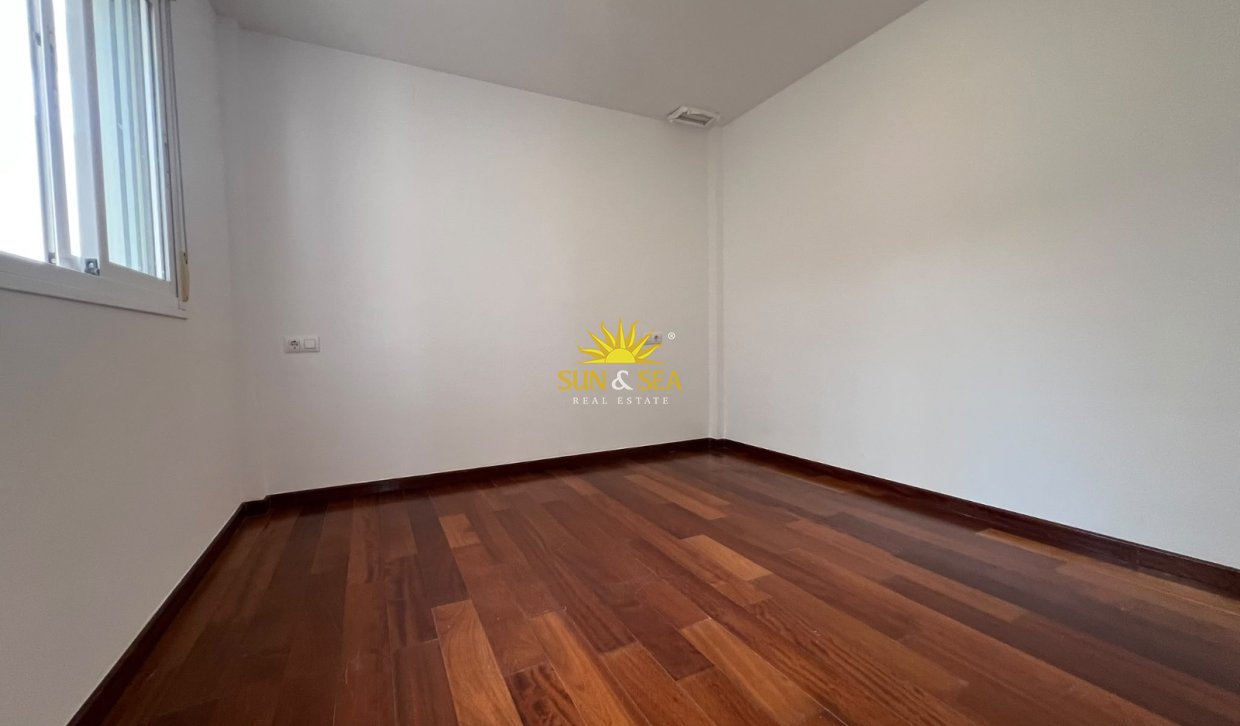 Long Term Rental - Villa - Elche