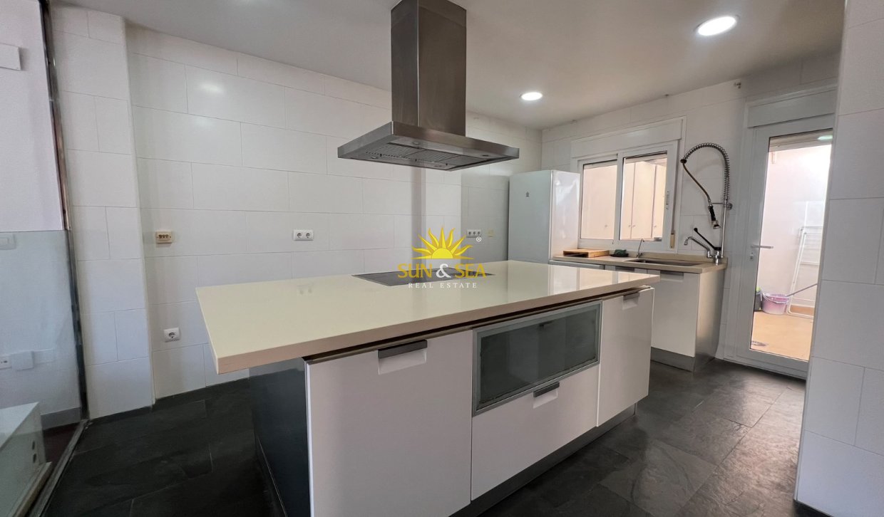 Long Term Rental - Villa - Elche