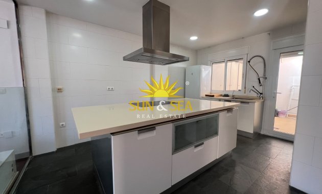 Long Term Rental - Villa - Elche