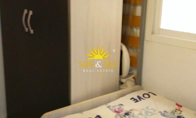 Alquiler a largo plazo - Apartamento - Torrevieja - Centro
