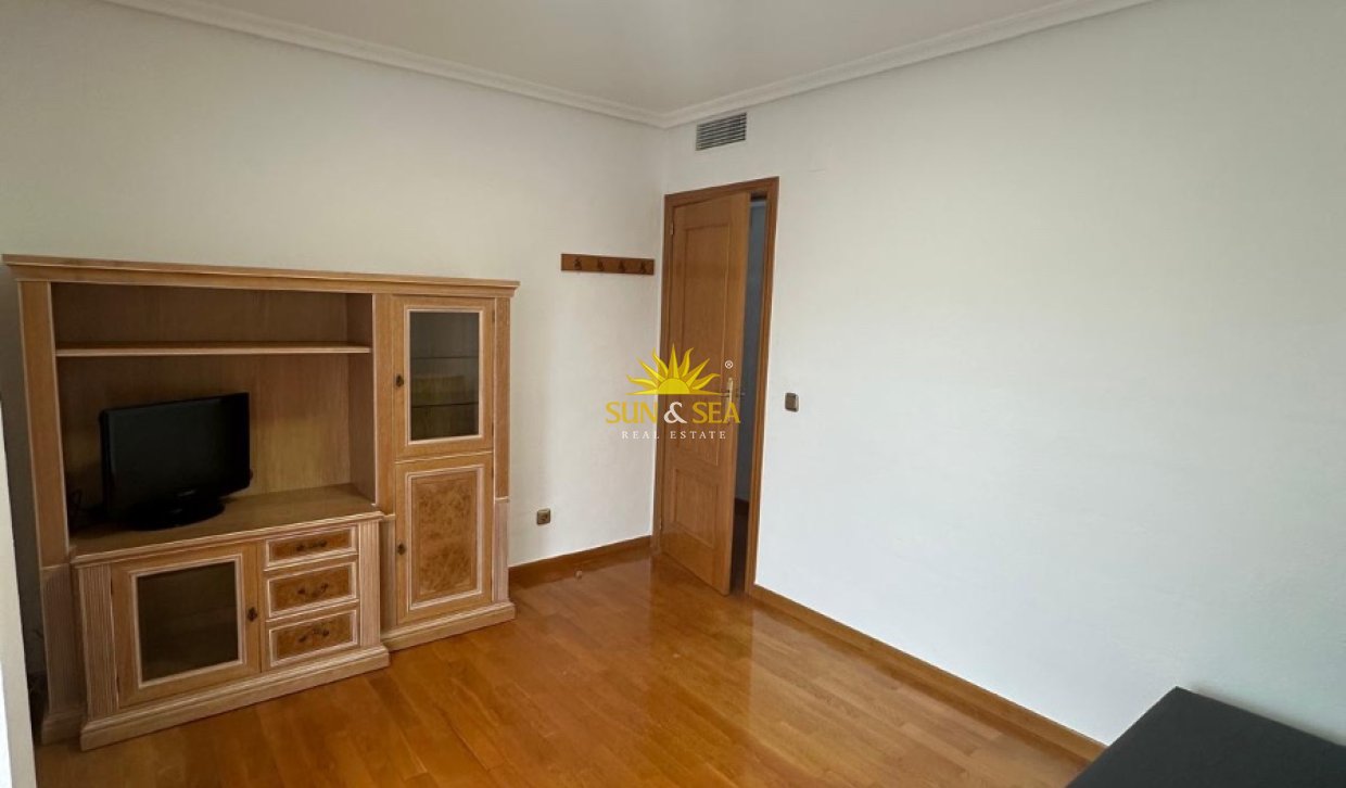 Долгосрочная аренда - Penthouse - Alicante (Alacant)