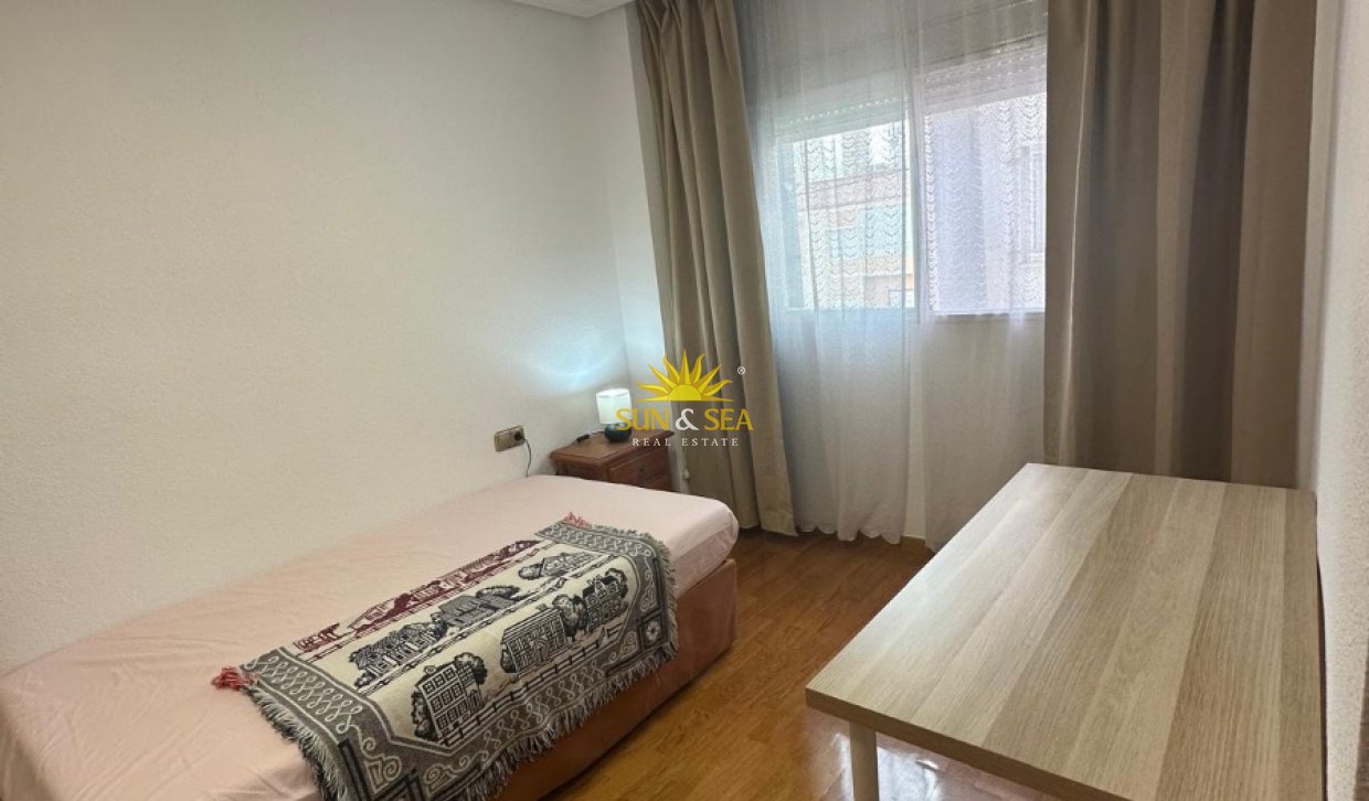 Долгосрочная аренда - Penthouse - Alicante (Alacant)