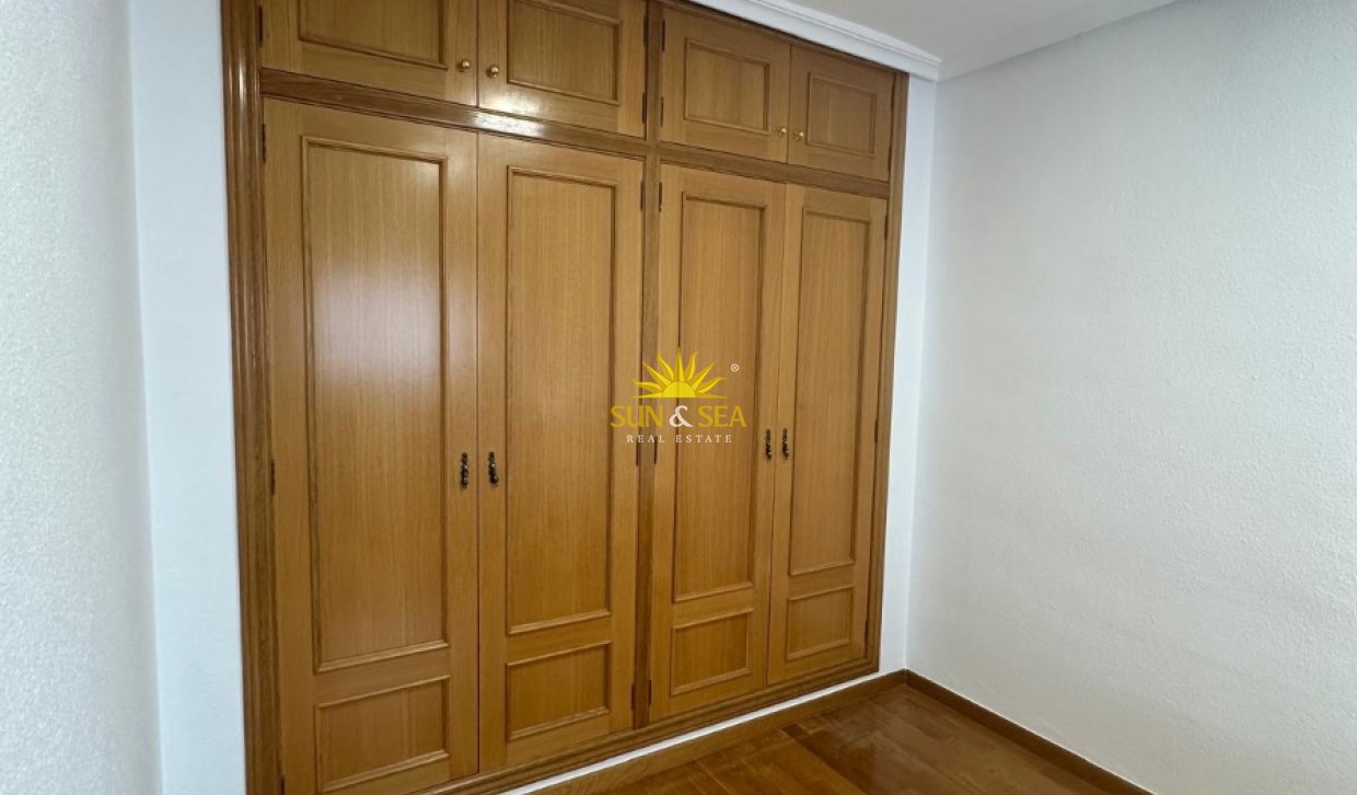 Долгосрочная аренда - Penthouse - Alicante (Alacant)