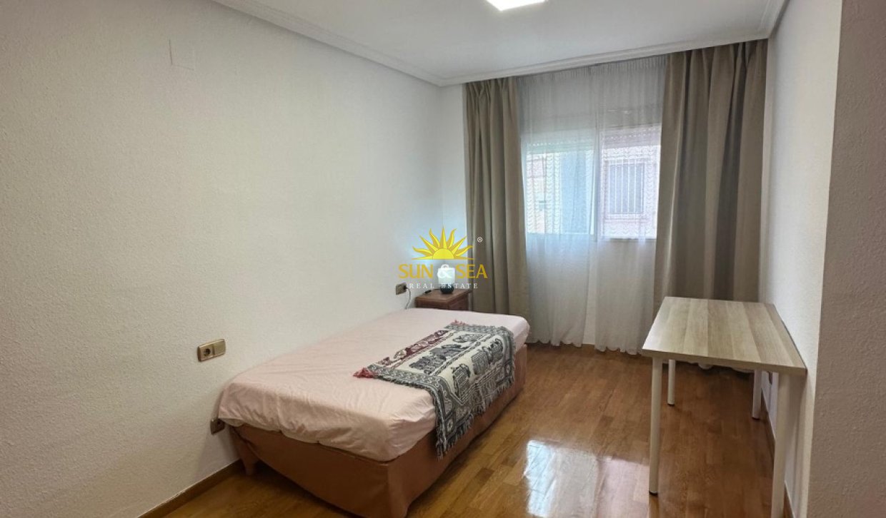 Долгосрочная аренда - Penthouse - Alicante (Alacant)