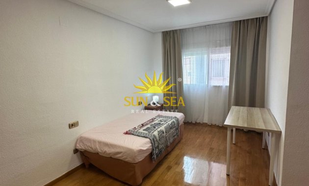 Долгосрочная аренда - Penthouse - Alicante (Alacant)