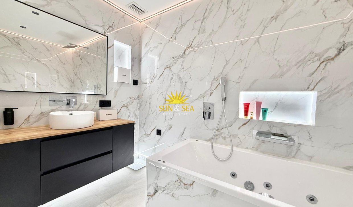Долгосрочная аренда - Apartment - Torrevieja - Centro
