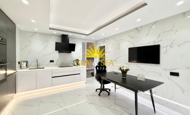 Долгосрочная аренда - Apartment - Torrevieja - Centro