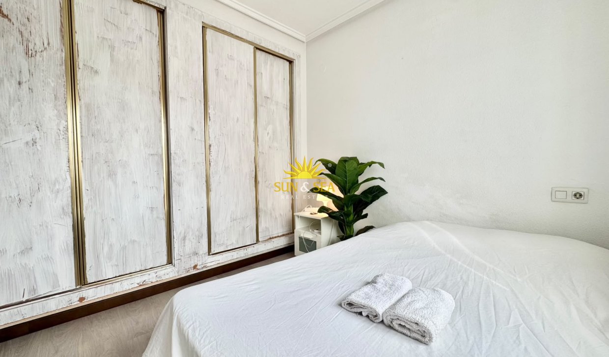 Alquiler a largo plazo - Apartamento - Torrevieja - torrevieja