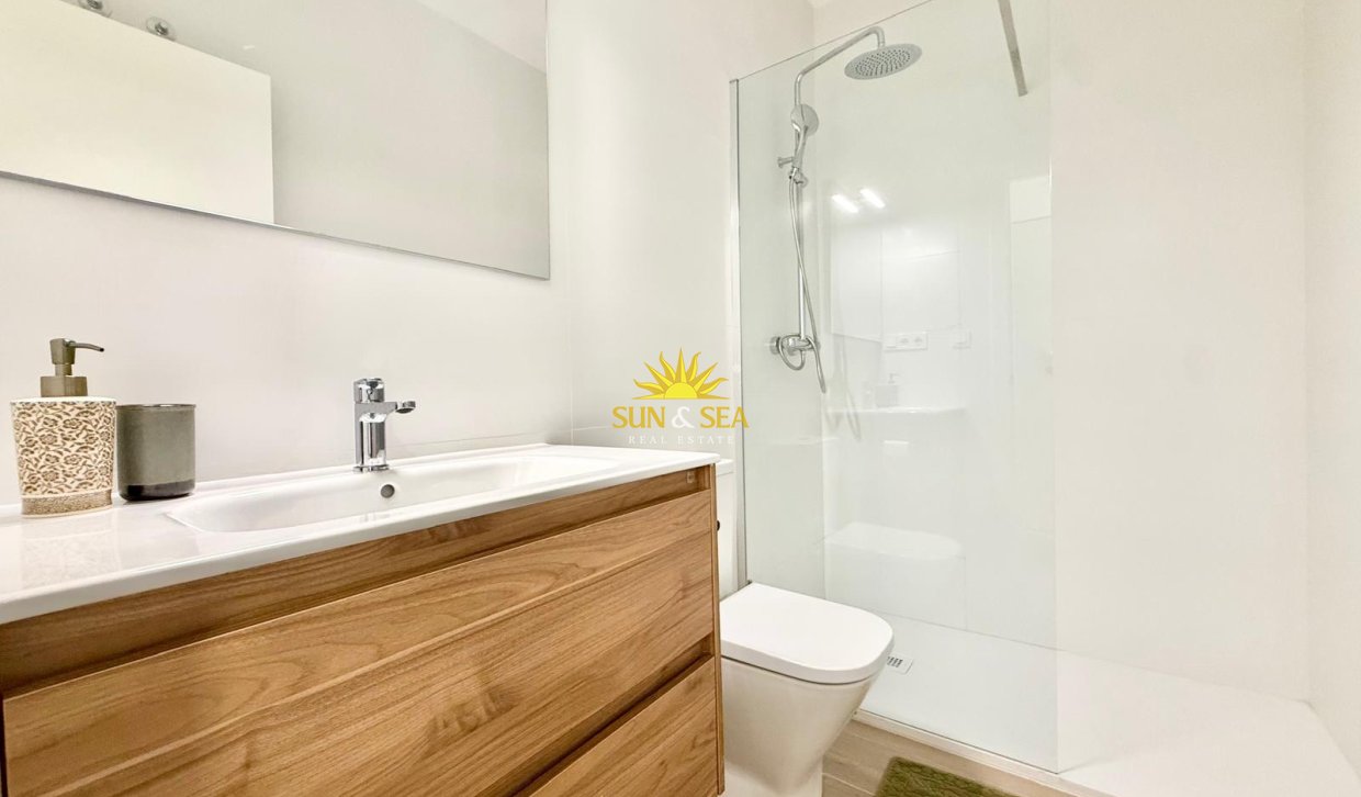 Location à long terme - Appartement - Torrevieja - La Mata