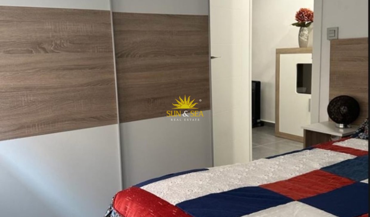 Location à long terme - Appartement - Alicante (Alacant)