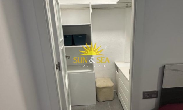 Location à long terme - Appartement - Alicante (Alacant)